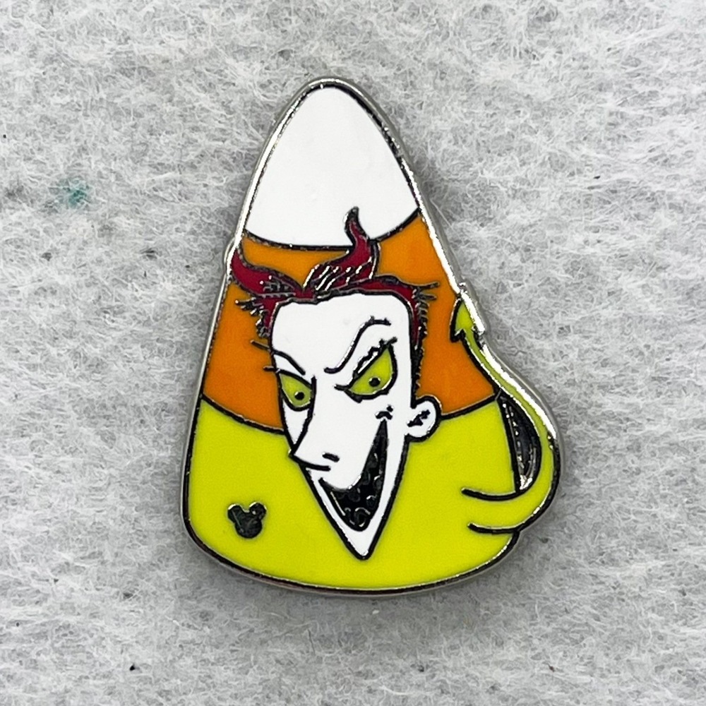 🔮 5/$25 Disney Nightmare Before Christmas Lock Candy Corn Pin